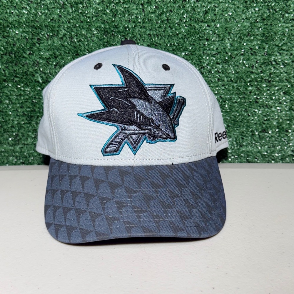 Reebok San Jose Sharks Hat NHL Face Off Grey Unisex Size L/XL FitMax 70 Cap